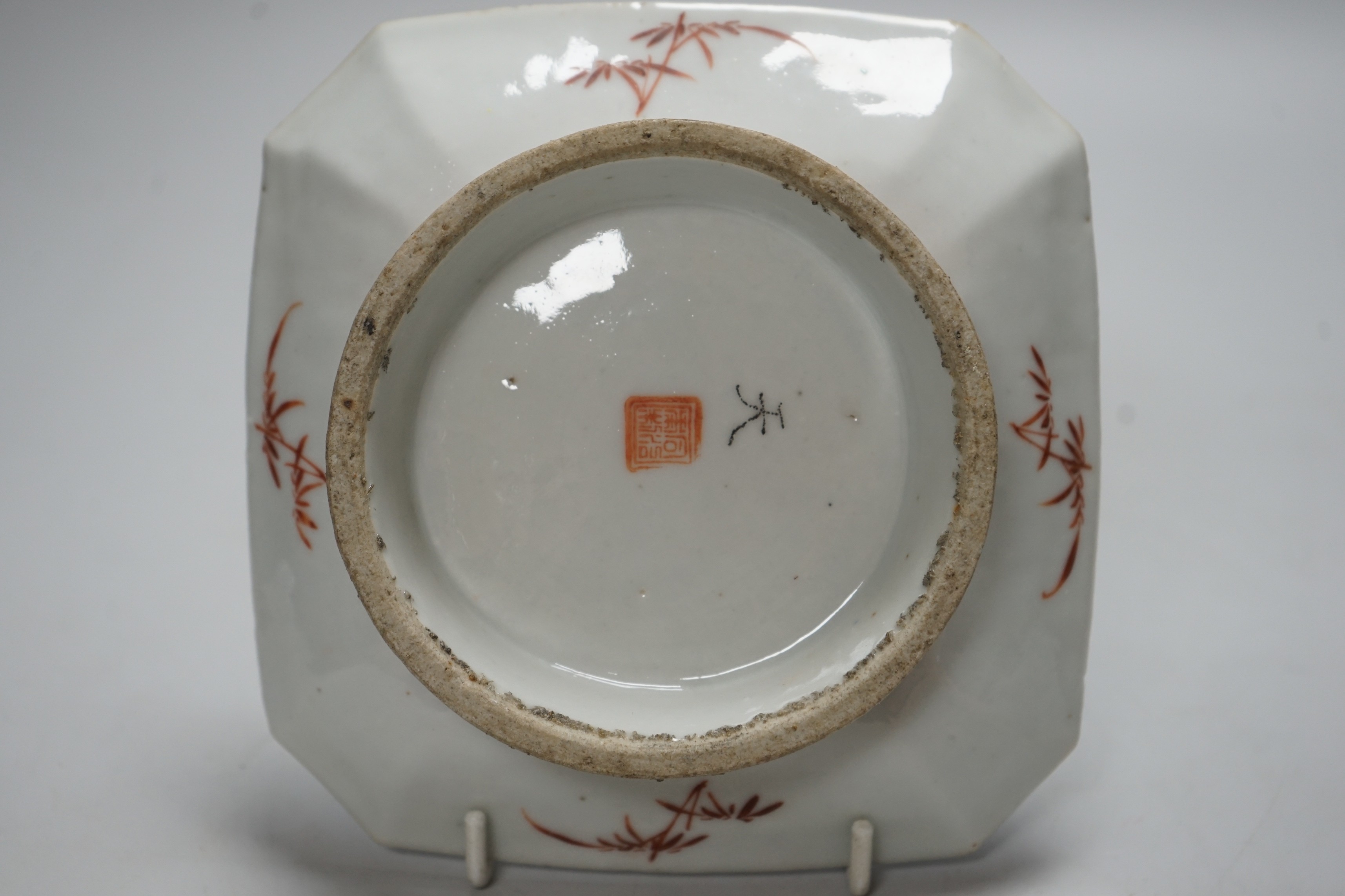 A Chinese enamelled porcelain dish, late 19th century, 15.5 cm, and a bowenite carved figure